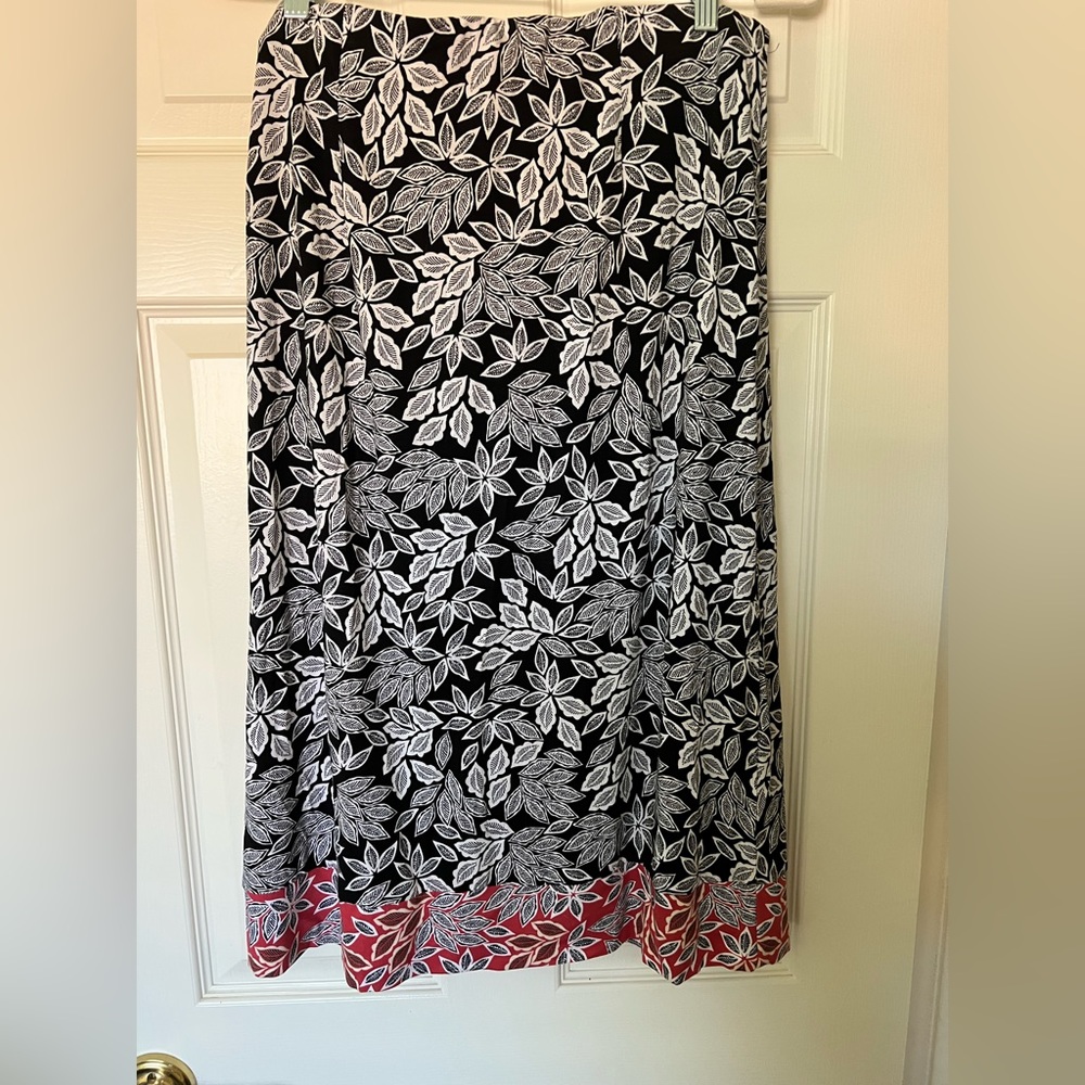 J. Jill Leaf Print Side Slit Midi Skirt Black Pink NWT